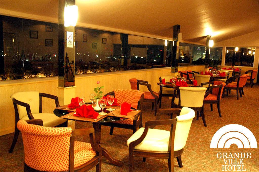 Grande Ville Hotel バンコク都 レストラン 写真