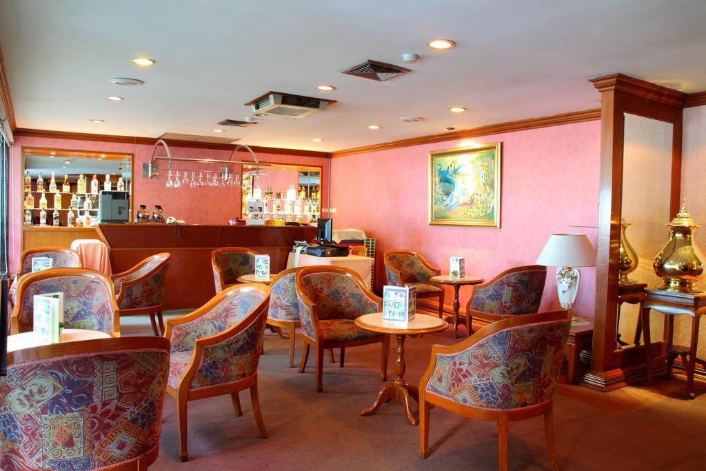 Grande Ville Hotel バンコク都 レストラン 写真
