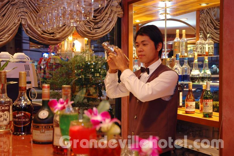 Grande Ville Hotel バンコク都 エクステリア 写真